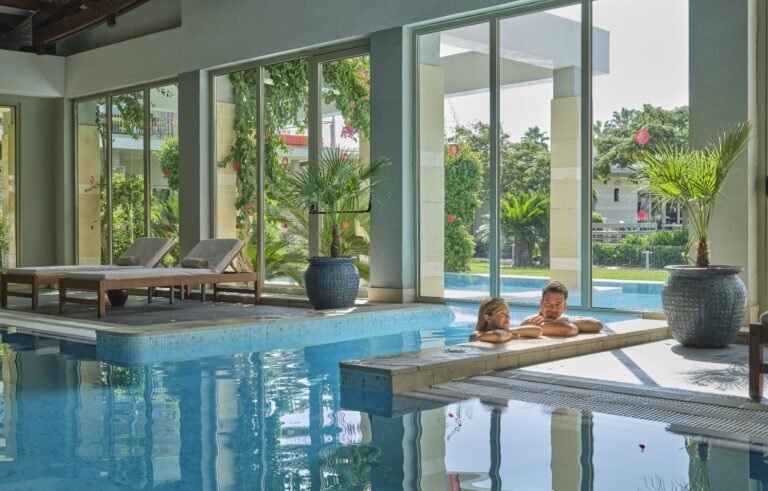 Lara Barut Collection