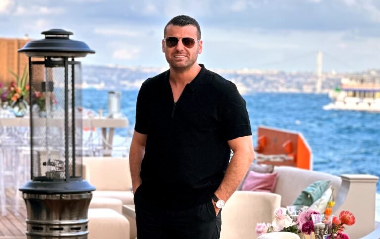 Prodüktör Esat Kaba