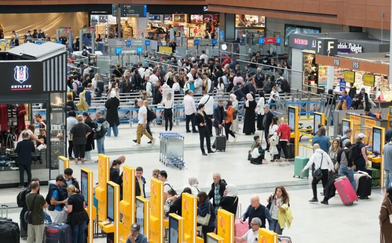 Havalimanlarında bayram rekoru