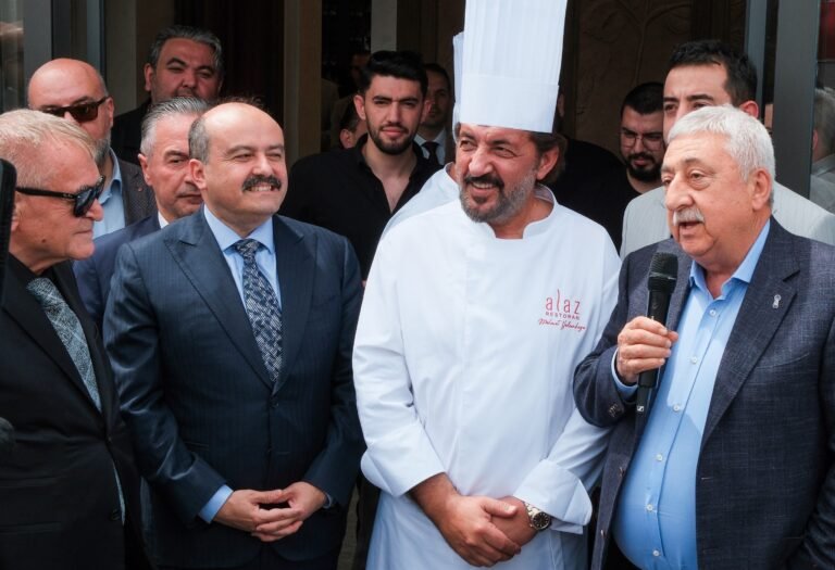MasterChef Mehmet Yalçınkaya Alaz Restoran