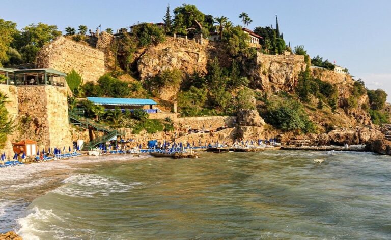 Mermerli Plajı'nda bin liralık giriş ücreti tartışması