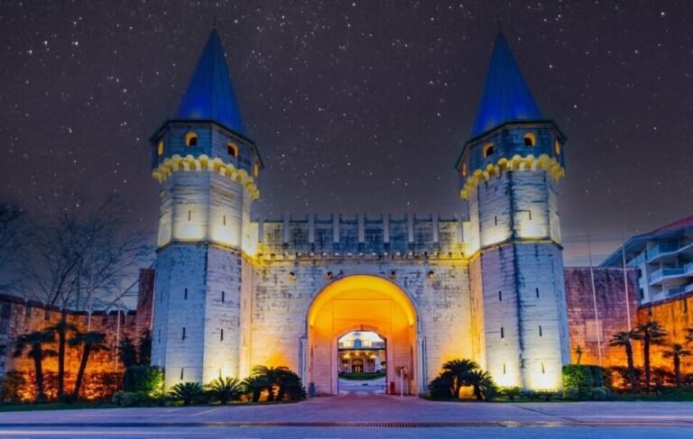 Topkapı Sarayı gece de ziyaretçi ağırlayacak