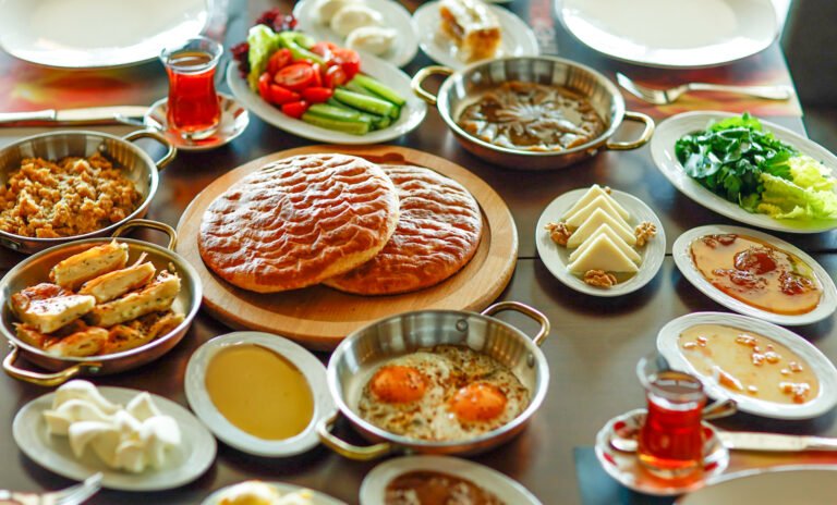 Elite World Dünya Kahvaltı Günü'nü kutluyor