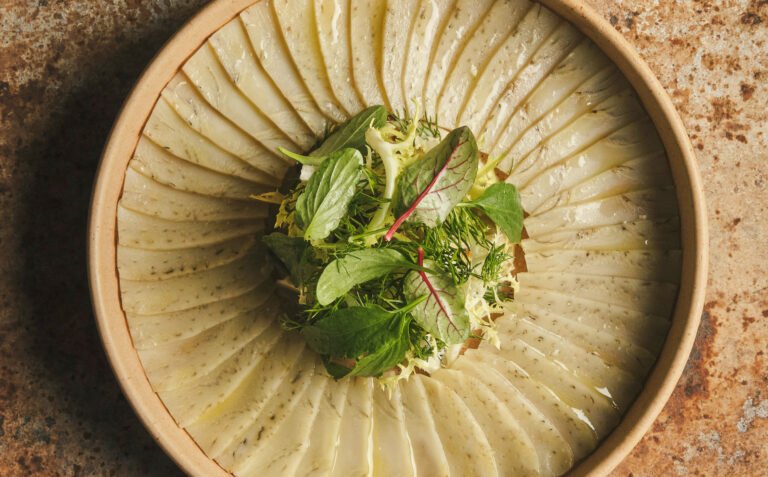 Gallada Restoran’da enginarla gelen yaz ferahlığı