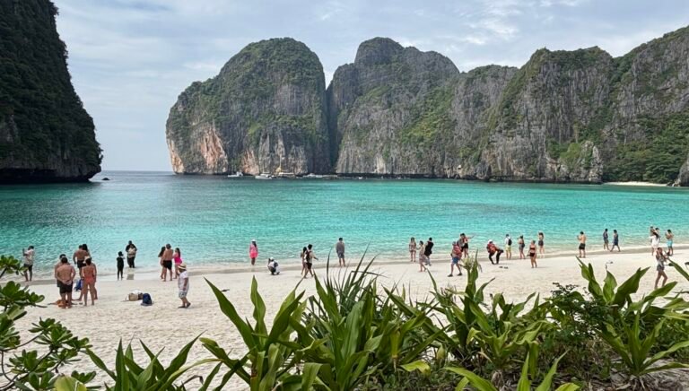 Tayland 200 bin ücretsiz uçak bileti dağıtacak