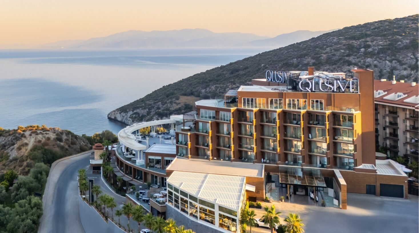 Qlusive Hotel misafirlerini ağırlamaya başladı