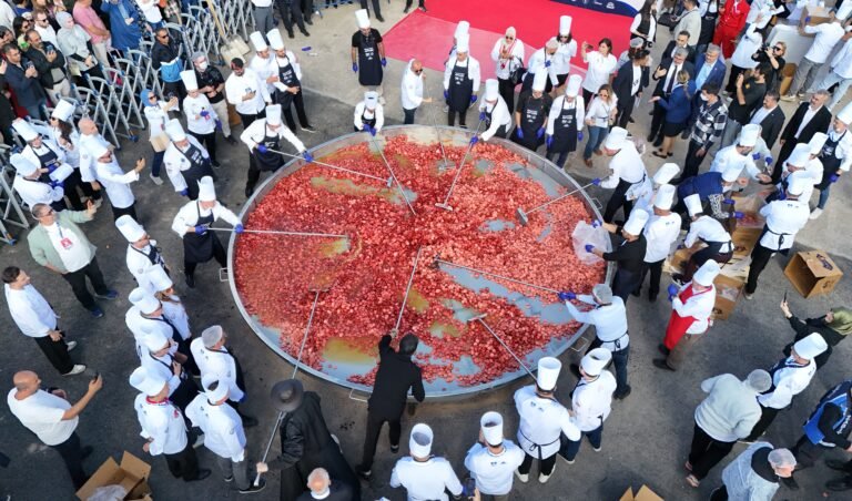 GastroAfyon Festivali'nde sucuklu yumurta rekoru