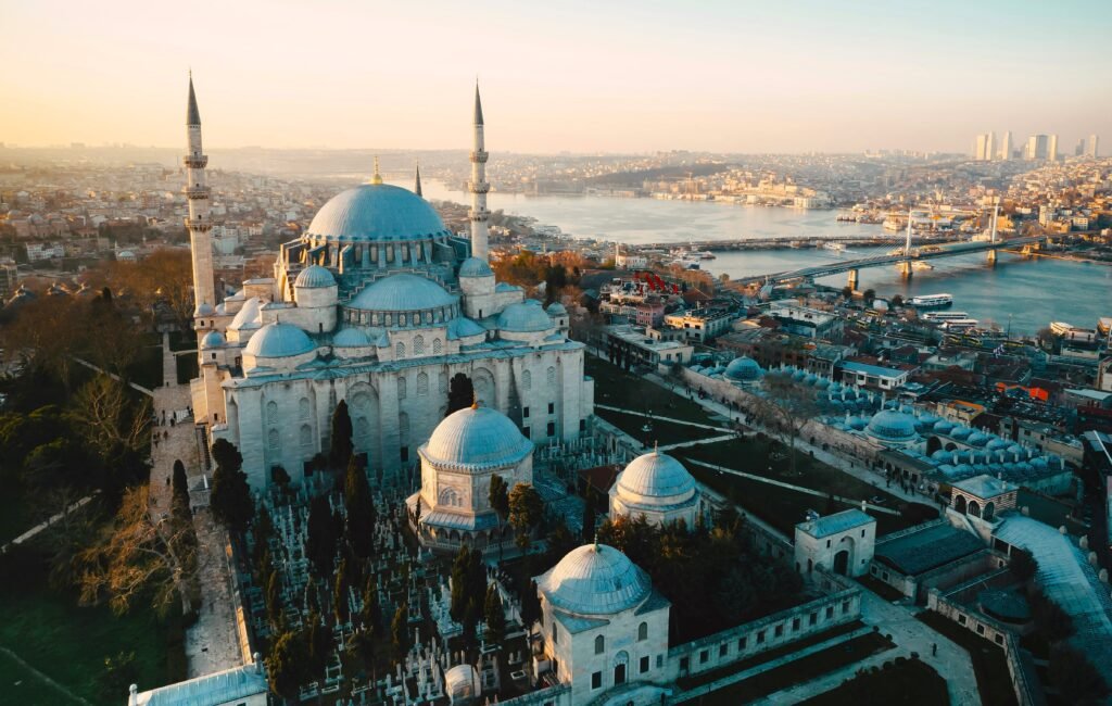 Fatih restoran, market ve otel sayısıyla zirvede!