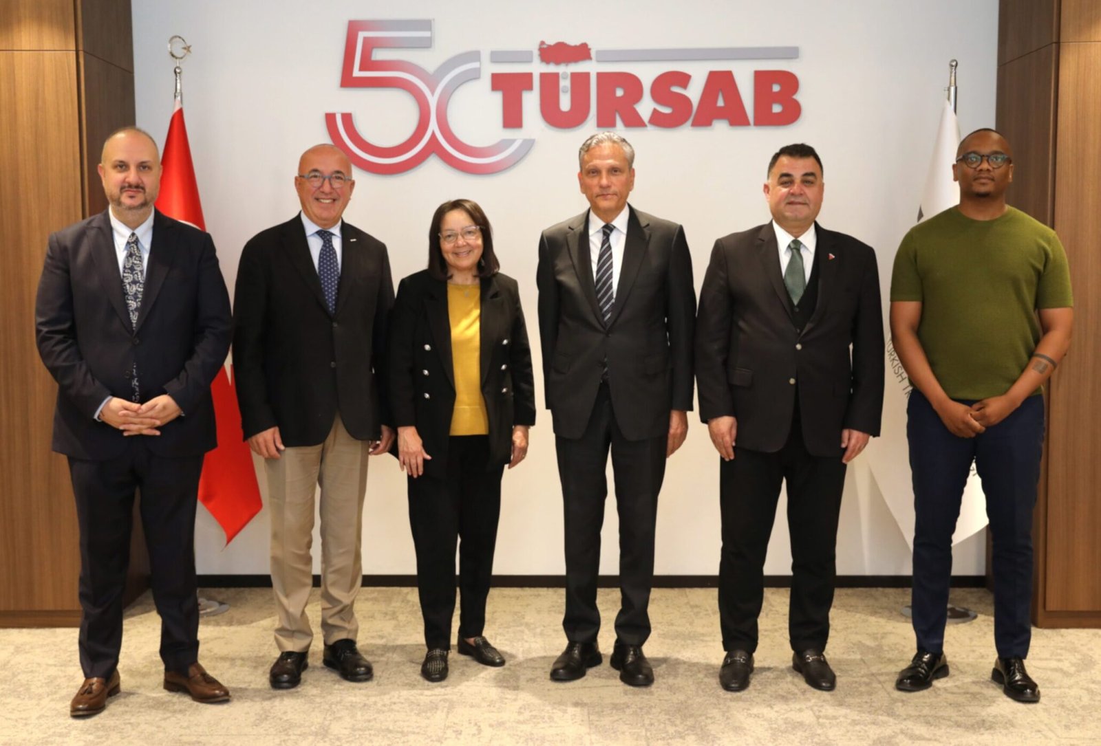 Güney Afrika Turizm Bakanı'ndan TÜRSAB ziyareti