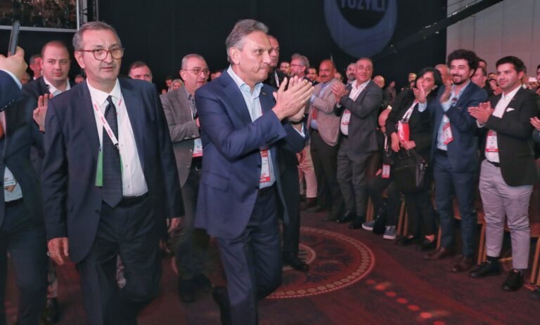 Firuz Bağlıkaya yeniden TÜRSAB Başkanı