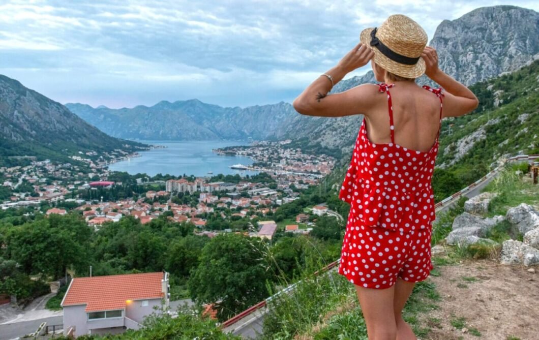 Karadağ, Türklere vize muafiyetini yeniden başlatıyor