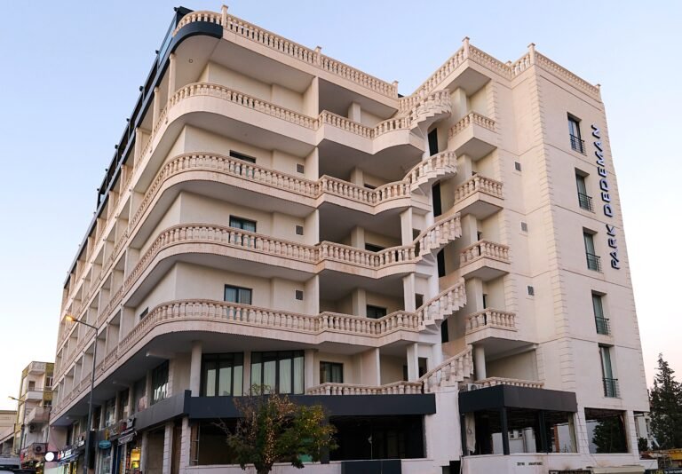 Midyat’ın ilk kurumsal oteli Park Dedeman Midyat açıldı