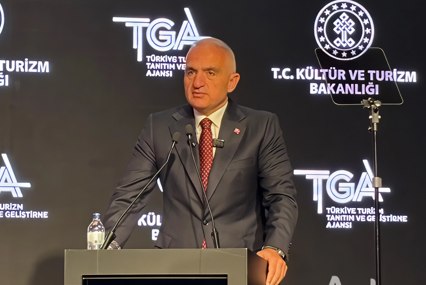 Tarihi rekor! Turizm geliri 65 milyar doları aştı