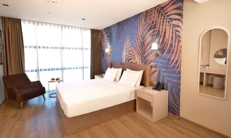 Park Dedeman Şişli misafirlerini ağırlamaya başladı