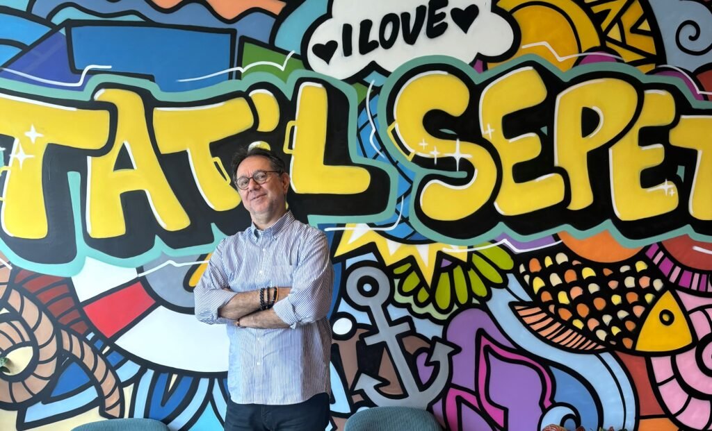 Tatilsepeti Dubai'deki misafirlerini özel uçuşla tahliye etti