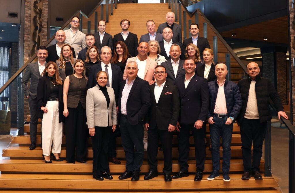 Elite World yeni dönem stratejisini lider kadrosuyla ele aldı