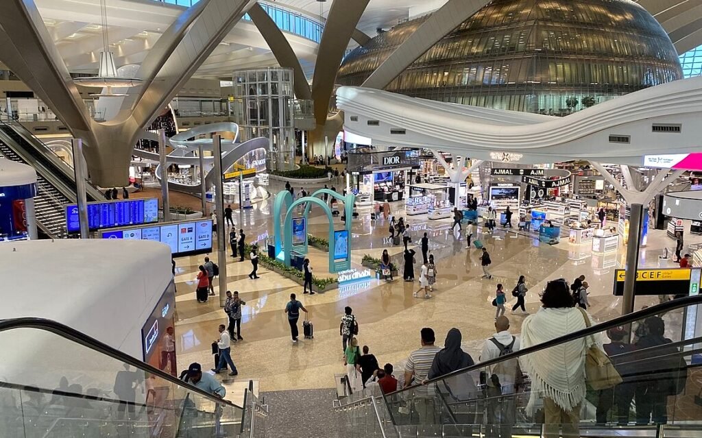 Birleşik Arap Emirlikleri hava sahasında kısıtlamalar kaldırıldı