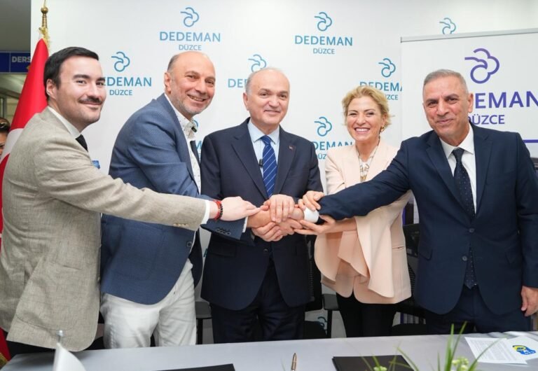 Dedeman Düzce için imzalar atıldı.