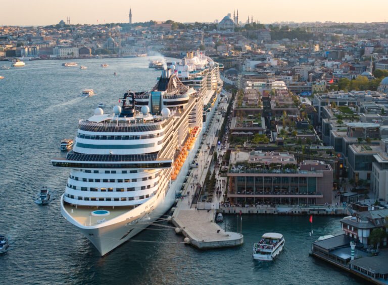 İstanbul, Akdeniz'de ana liman merkezi oluyor
