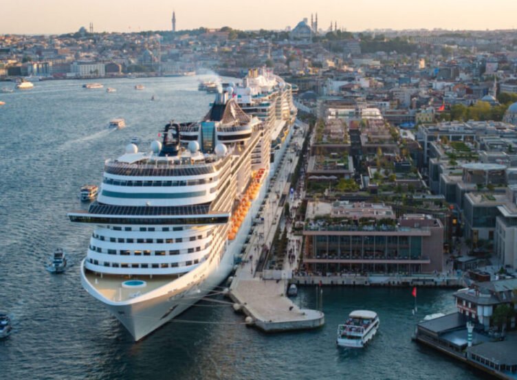 İstanbul, Akdeniz'de ana liman merkezi oluyor